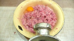 Котлеты жареные а потом запеченные с подливкой - шаг 4 Котлеты жареные а потом запеченные с подливкой - шаг 4