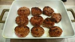 Котлеты жареные а потом запеченные с подливкой - шаг 8 Котлеты жареные а потом запеченные с подливкой - шаг 8