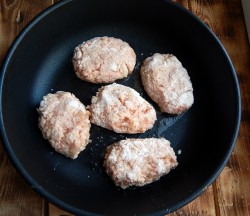 Котлеты с капустой и фаршем