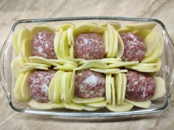 Котлеты с картошкой запеченные в духовке - шаг 7 Котлеты с картошкой запеченные в духовке - шаг 7