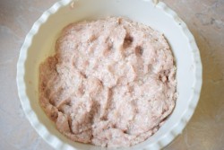 название картинки Котлеты с помидором и сыром в духовке
