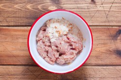 название картинки Котлеты в духовке как в садике