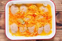 название картинки Котлеты в духовке как в садике