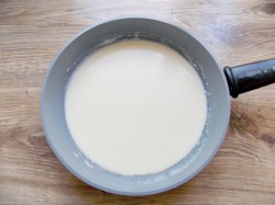 Котлеты из фарша в духовке с сыром - шаг 8