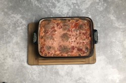 Котлеты в томатном соусе в духовке