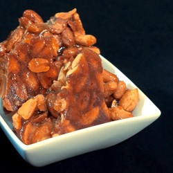 Козинаки из арахиса в микроволновке