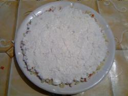 Слоеный салат с крабовыми палочками