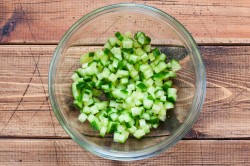 Крабовый салат классический без кукурузы