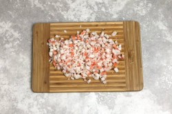 название картинки Салат крабовый классический с кукурузой