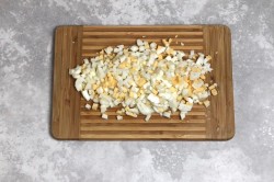 название картинки Салат крабовый классический с кукурузой