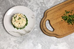 название картинки Салат крабовый классический с кукурузой