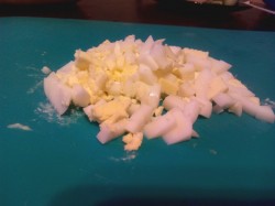 Крабовый салат с сухариками рисом яйцами