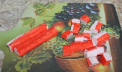 название картинки Крабовый салат с сыром