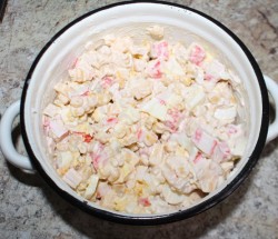 название картинки Крабовый салат с сыром