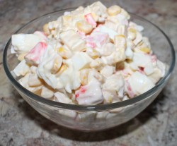 название картинки Крабовый салат с сыром