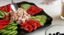 Красивый быстрый салат к празднику за 5 минут