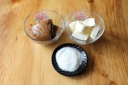 Крем для торта с вареной сгущенкой и маслом