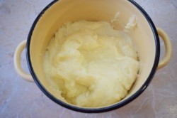 название картинки Крем для выравнивания торта густой