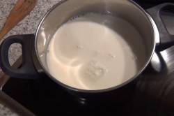 название картинки Крем из манки на молоке для торта