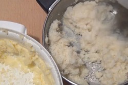 название картинки Крем из манки на молоке для торта