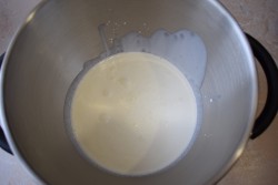 название картинки Крем из сливочного сыра для торта