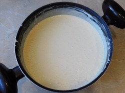 название картинки Крем шарлотт для торта густой