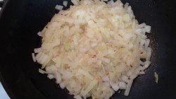 название картинки Крем-суп из шампиньонов с домашними гренками