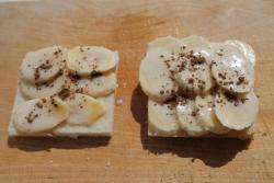 Сладкие сэндвичи с бананом, сгущенкой и корицей