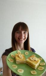 Сладкие сэндвичи с бананом, сгущенкой и корицей