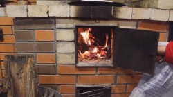 Кролик под Солью в казане на костре