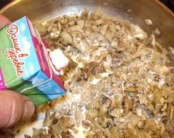 Крошка картошка с шампиньонами в духовке