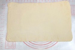 название картинки Круассаны из готового слоеного дрожжевого теста