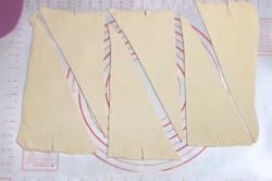 название картинки Круассаны из готового слоеного дрожжевого теста