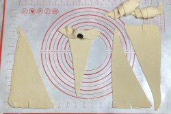 название картинки Круассаны из готового слоеного дрожжевого теста