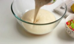 Кулич Пасхальный на воде без молока и глазури - шаг 5 Кулич Пасхальный на воде без молока и глазури - шаг 5