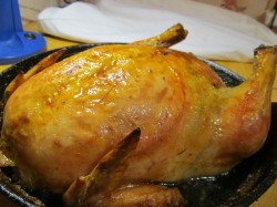 название картинки Фаршированная курица без костей в духовке