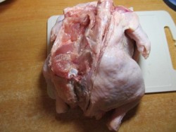 название картинки Фаршированная курица без костей в духовке