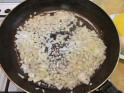 название картинки Фаршированная курица без костей в духовке