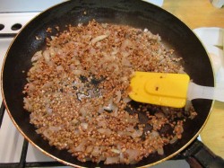 название картинки Фаршированная курица без костей в духовке