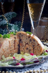 название картинки Курица фаршированная блинами