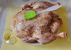 название картинки Курица фаршированная грибами в духовке