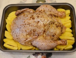 название картинки Курица фаршированная грибами в духовке