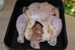 Курица фаршированная рисом в духовке