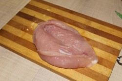 название картинки Новогодняя курица фаршированная сыром в духовке