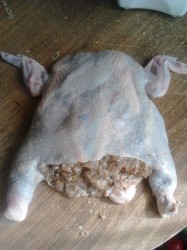 название картинки Фаршированная курица в духовке