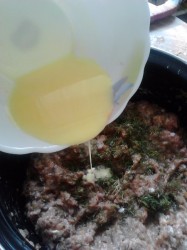 название картинки Фаршированная курица в духовке