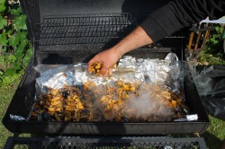 Курица горячего копчения в коптильне в домашних условиях