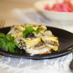 Куриные грудки филе под шубой в духовке