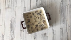 название картинки Курица под соусом в духовке