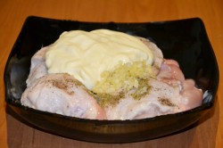 Курица с картошкой в сметане в духовке